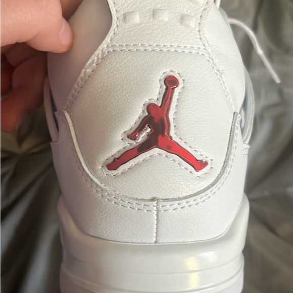 aj4 red metallic - Picture 7 of 7